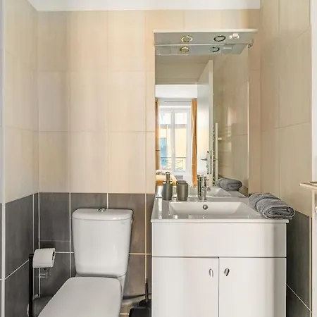 Charming Fully Equipped Near Paris Lejlighed